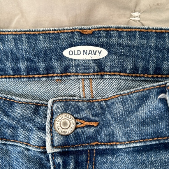 Old Navy Denim mini skirt - Picture 4 of 6